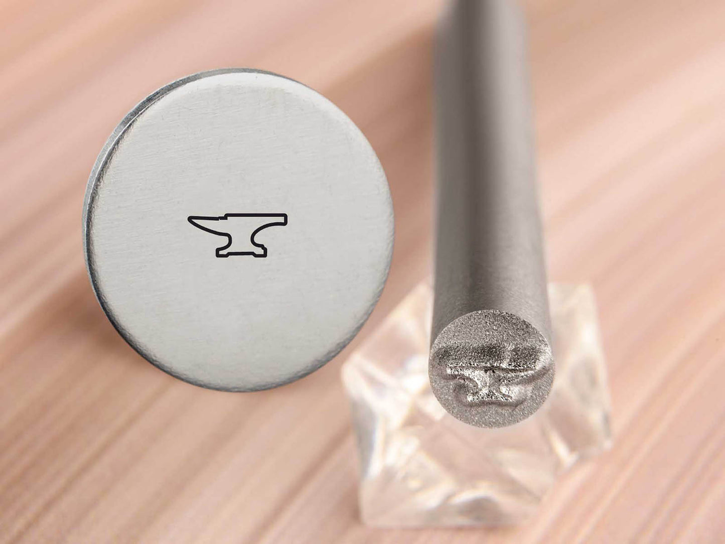 Straight Metal Stamping Tool for Jewelry & Stainless Steel. With our metal stamp, you'll get the best stamping results on stainless steel, precious metals, wood, leather, and plastic. The sharp edges of the decorative die make stamping easier, and the result better. 